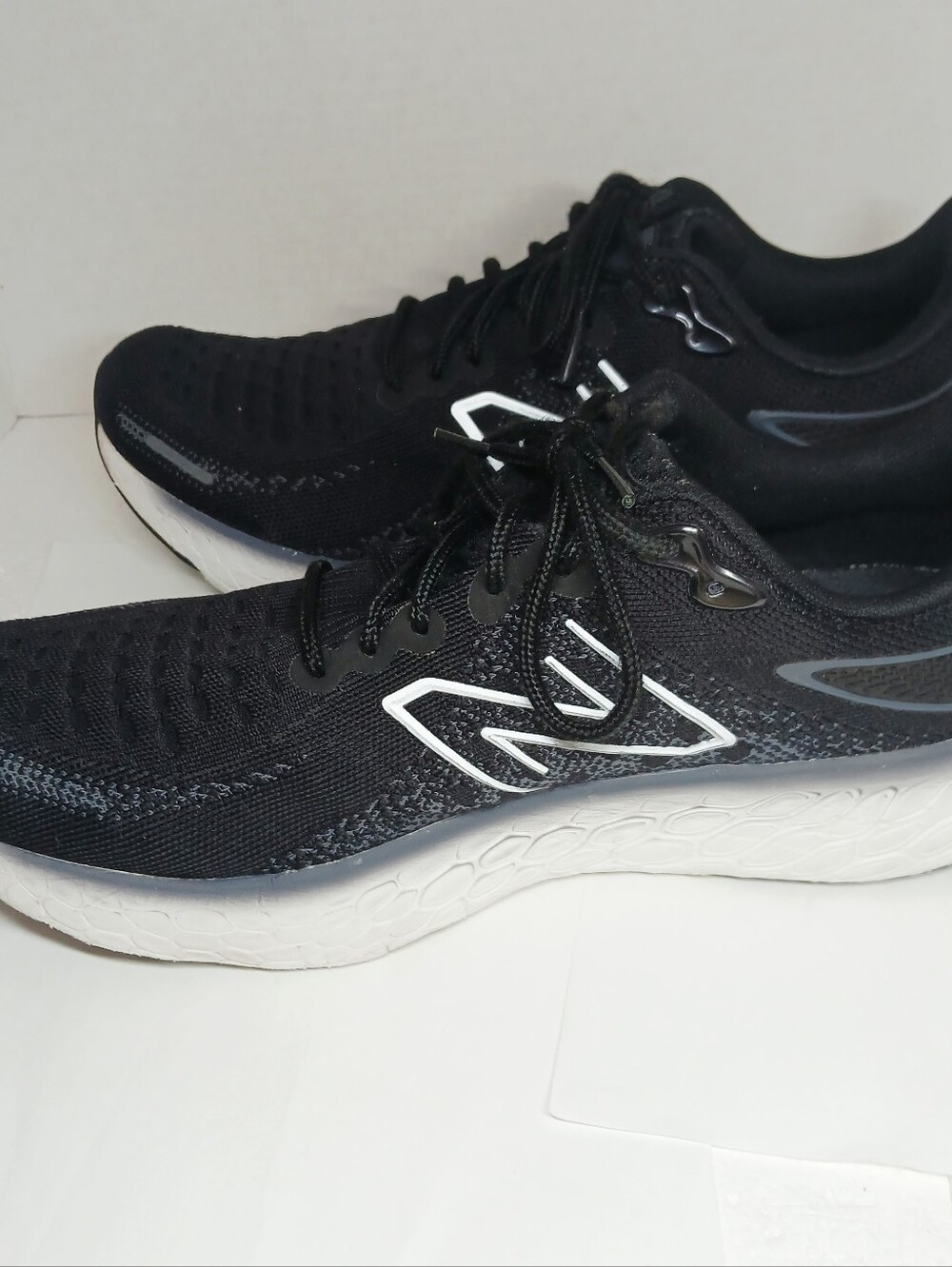 New Balance Fresh Foam 1080 Men's Size 12 Black White Running Shoes Sneakers - Picture 11 of 16